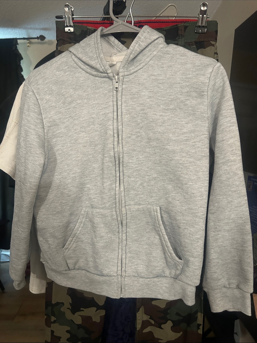 SHEIN kids Light Gray Zip-Up Hoodie